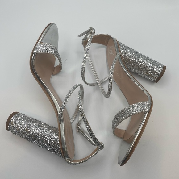 Giuseppe Zanotti Block-Heel Glitter Sandals - Picture 5 of 10